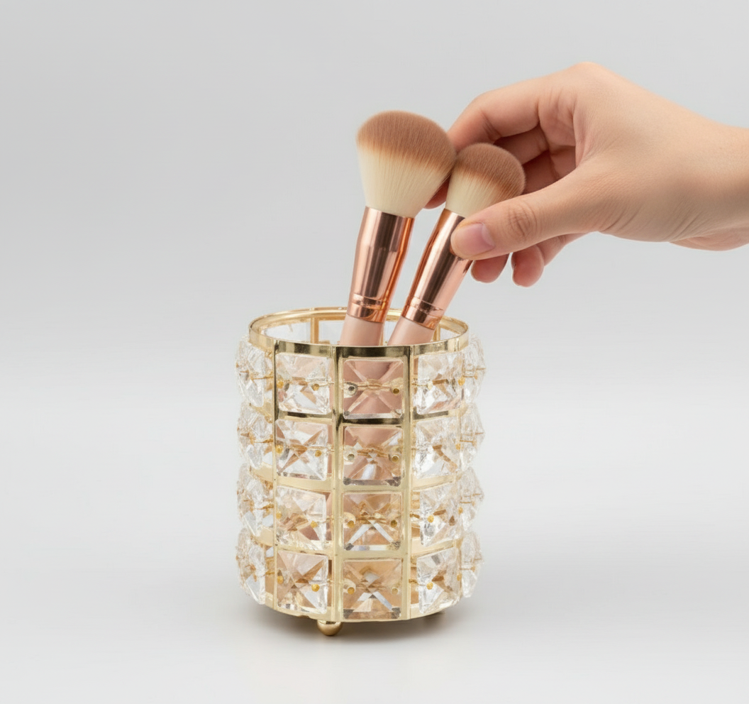 ELEGANT CRYSTAL BEAUTY BRUSH HOLDER