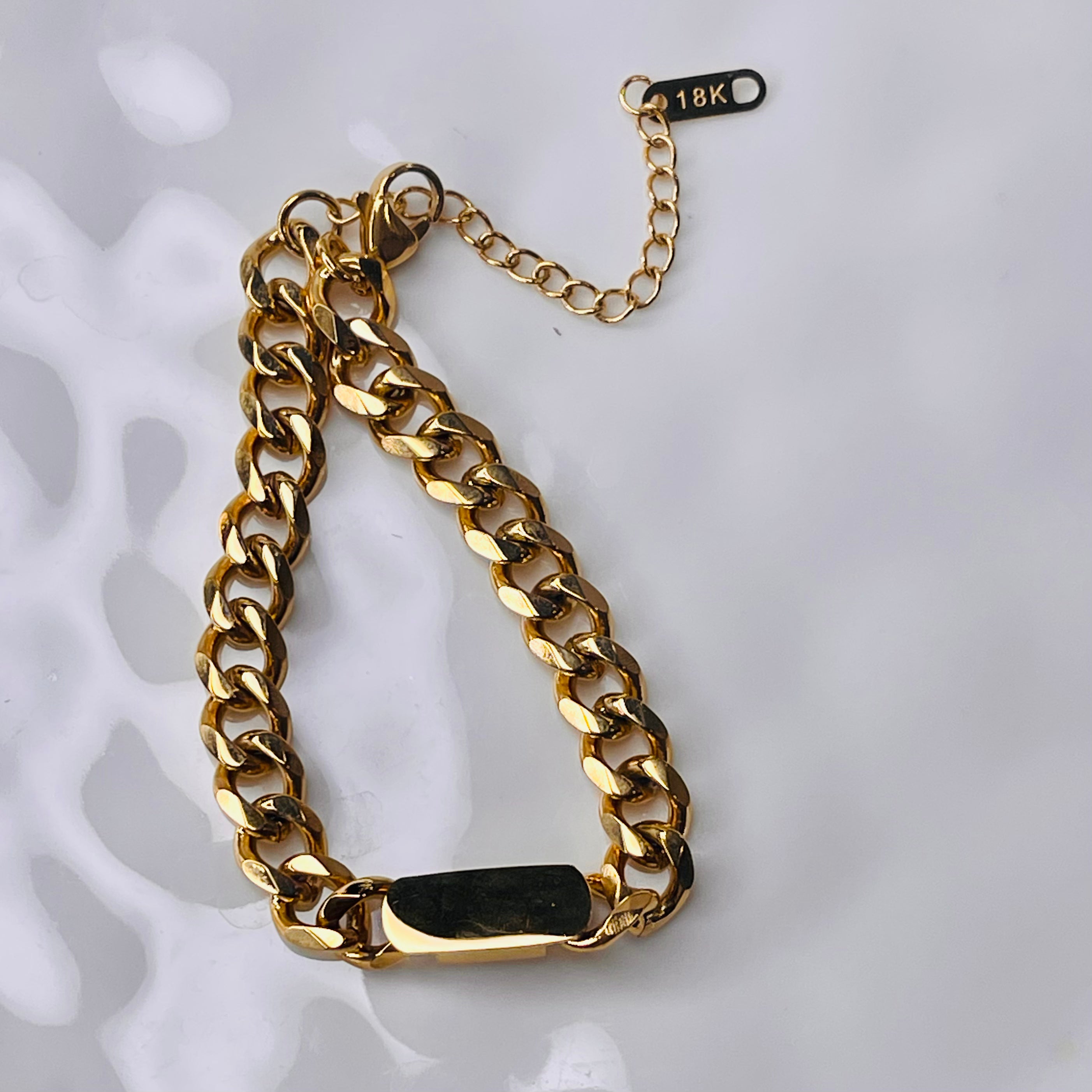 CUBAN CHIC - (GOLD) BRACELET
