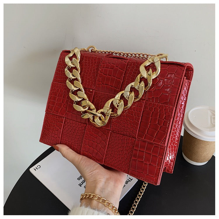 CHECKERED CHAIN (RED)