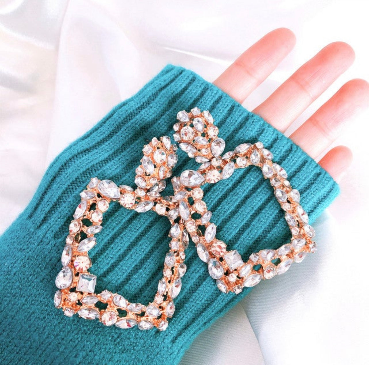 CRYSTAL SQUARE EARRINGS