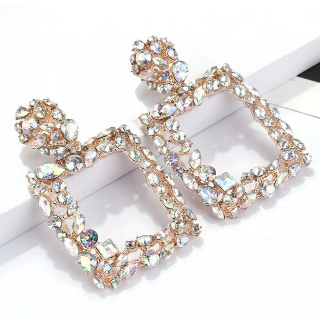CRYSTAL SQUARE EARRINGS
